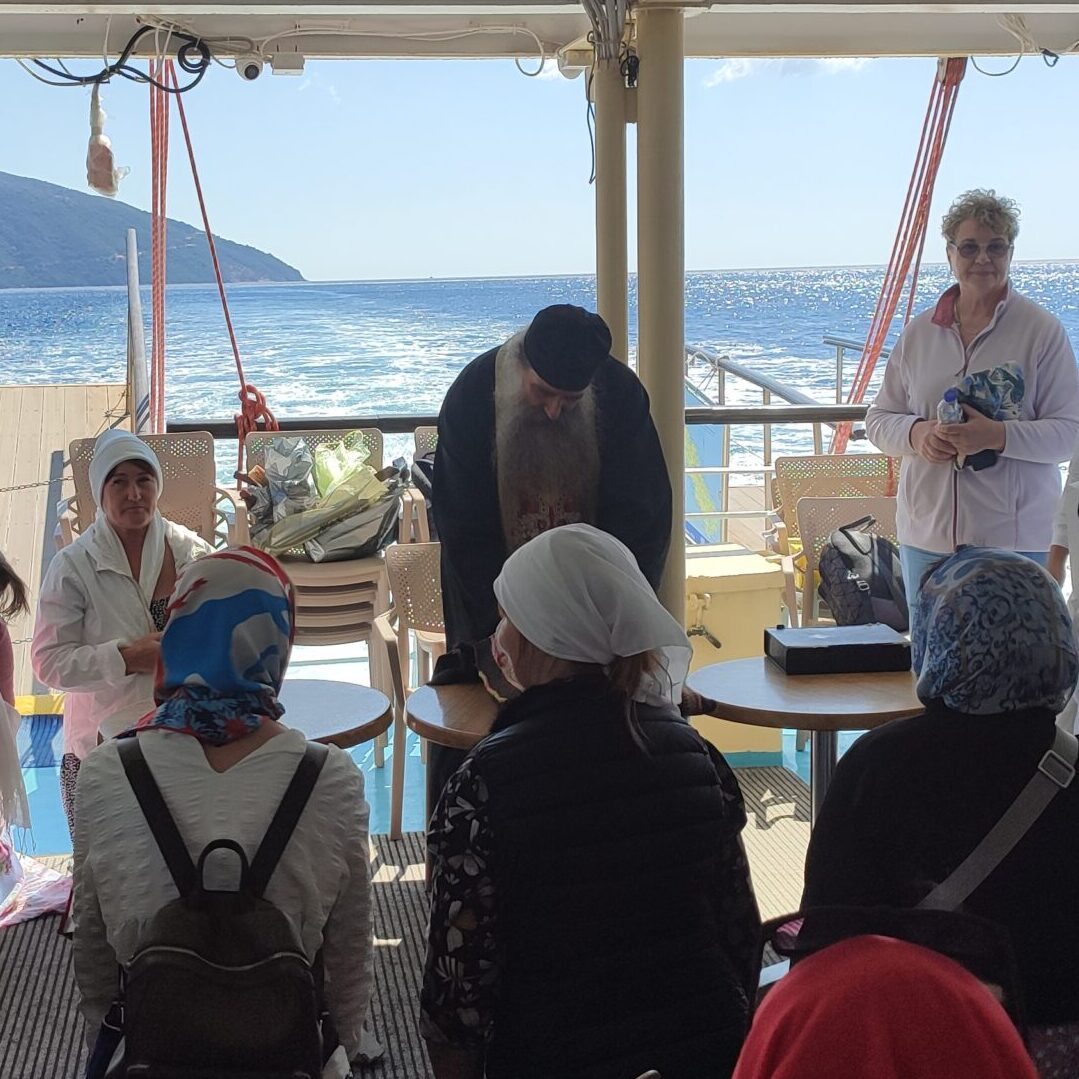 Паломнический круиз вдоль побережья республики Святой Горы Афон